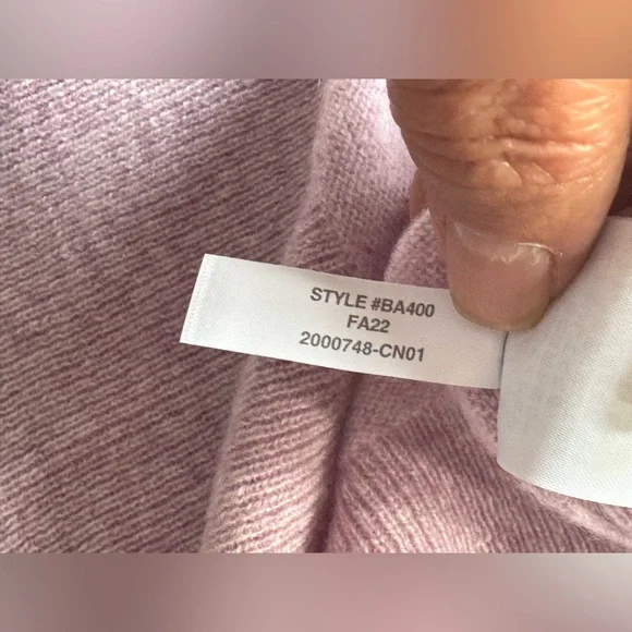 NWOT JCrew Cashmere Classic Fit Crewneck Sweater - Picture 9 of 9